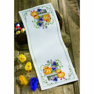 Table runner Chicks 63-9110 Permin of Copenhagen