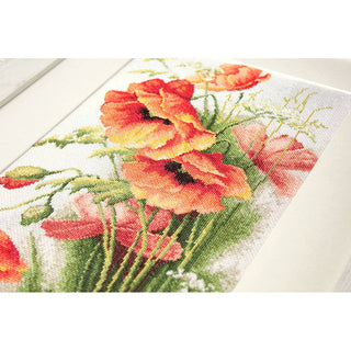 Luca-S B213 Fleurs de coquelicots — Kit point de croix compté