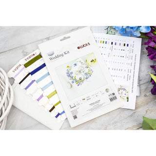 Luca-S W03 Coussin de mariage  Nectar de printemps — Kit point de croix compté