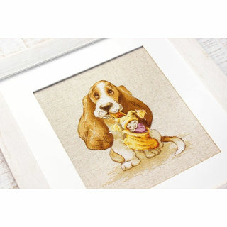 Basset avec son Doudou B1121 LUCA-S