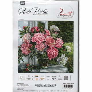 Pivoines près de la fenêtre B594 Luca-S