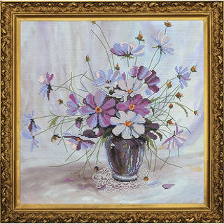 Nova Sloboda CP2054 Fleurs dans un vase
